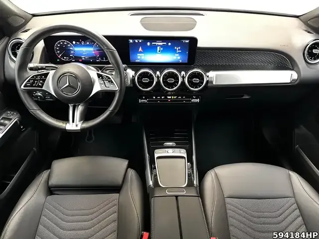 Mercedes-Benz GLB 220