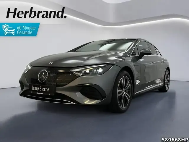 Mercedes-Benz EQE 300