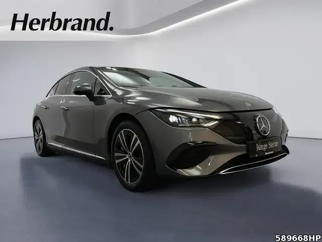 Mercedes-Benz EQE 300