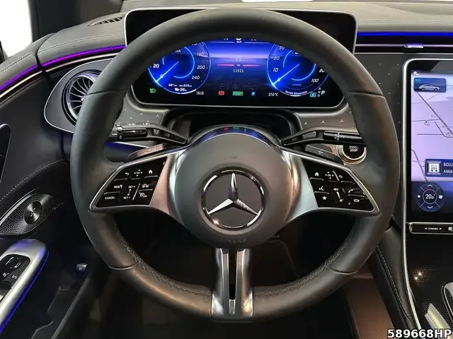 Mercedes-Benz EQE 300
