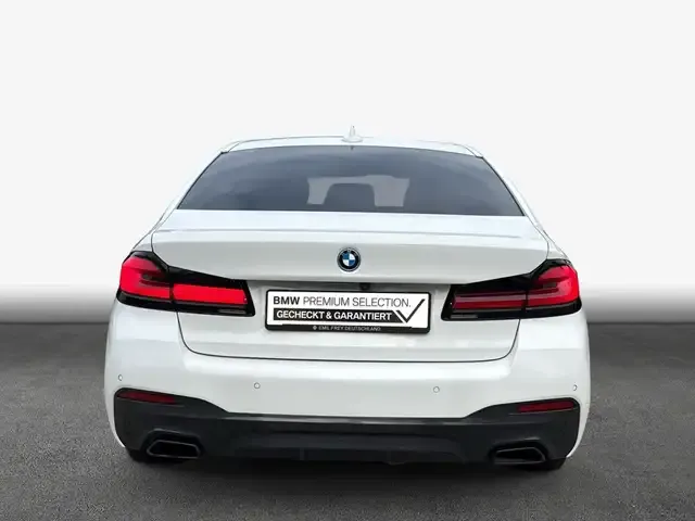 BMW 545