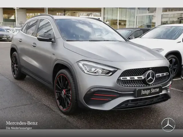 Mercedes-Benz GLA 250