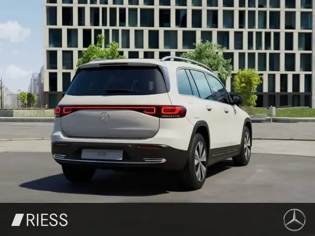 Mercedes-Benz EQB 250