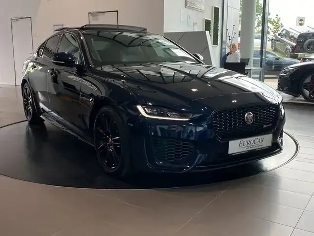 Jaguar XE