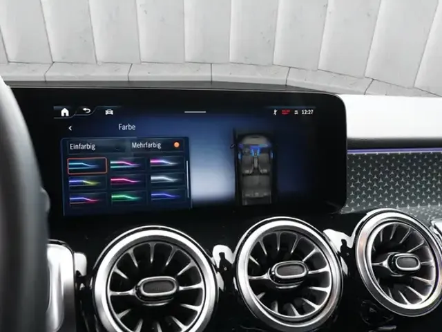 Mercedes-Benz EQB 300