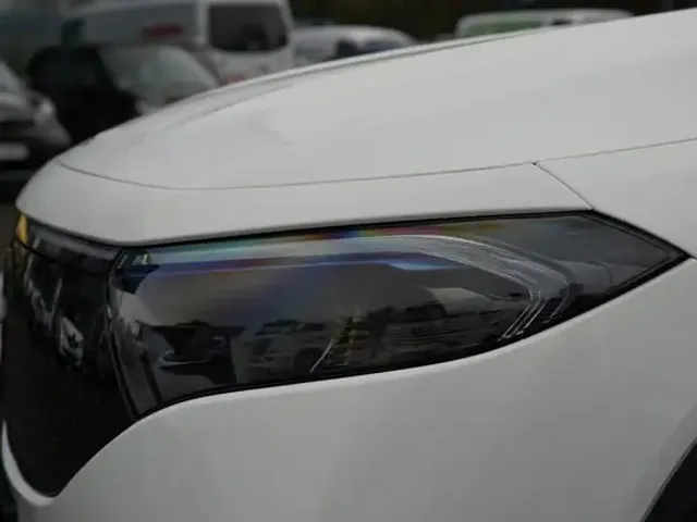 Mercedes-Benz EQB 300