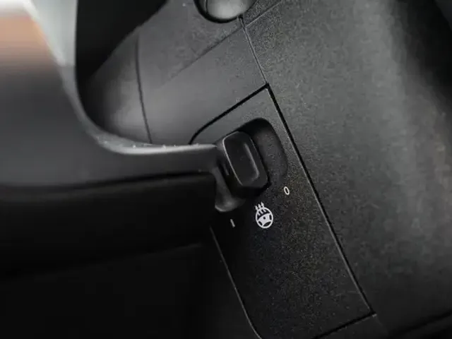 Mercedes-Benz EQB 300