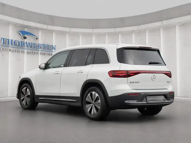 Mercedes-Benz EQB 300