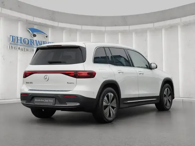 Mercedes-Benz EQB 300