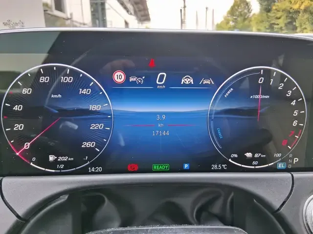 Mercedes-Benz E 300