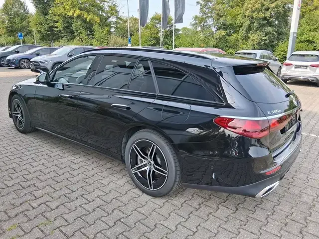 Mercedes-Benz E 300