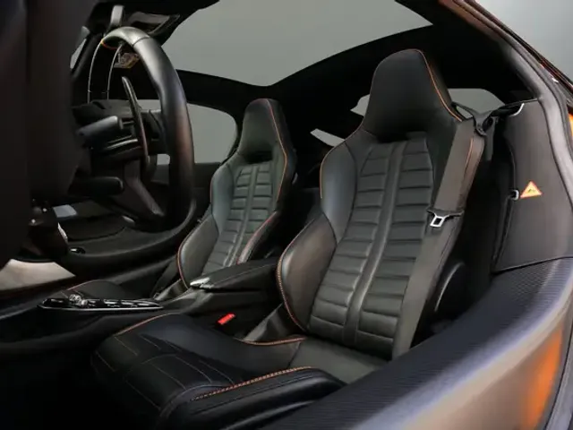 McLaren GT