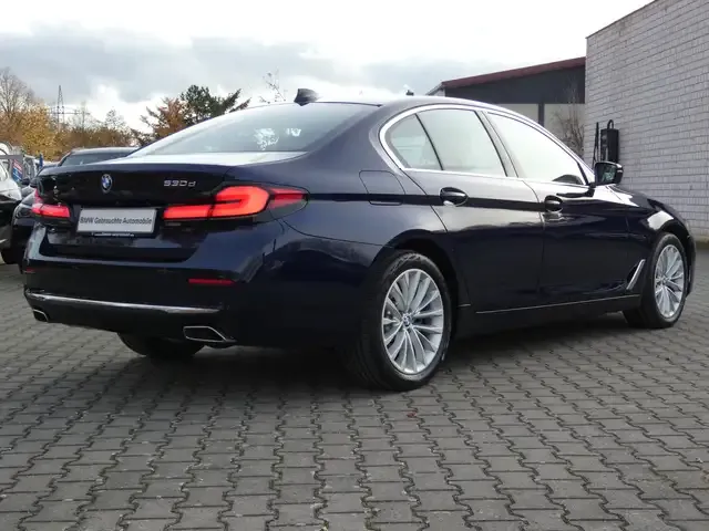 BMW 530