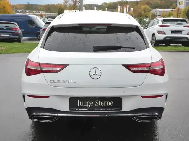 Mercedes-Benz CLA 250