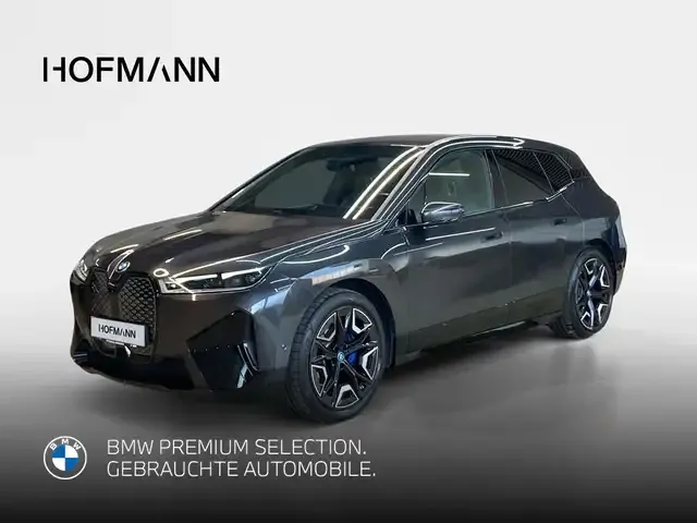 BMW iX