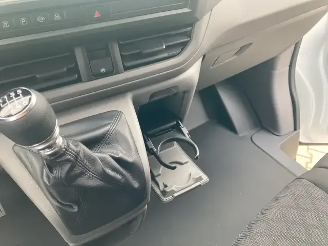Volkswagen T7 Transporter