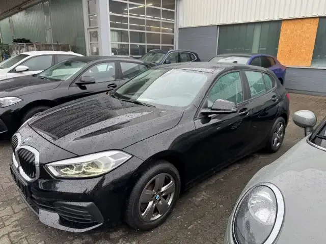 BMW 118