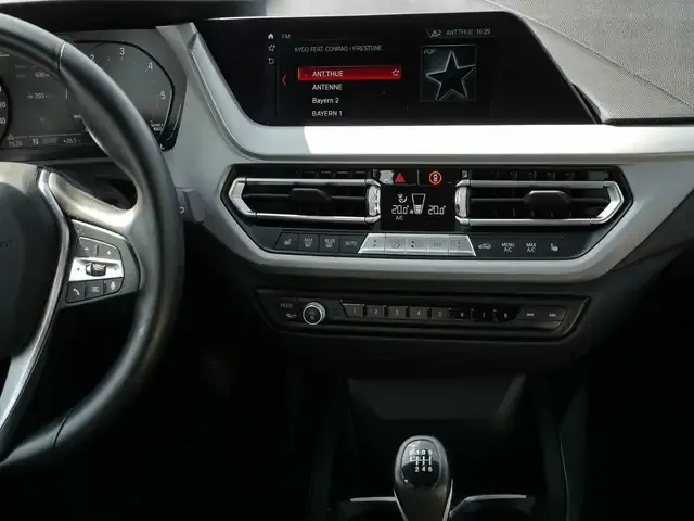 BMW 118