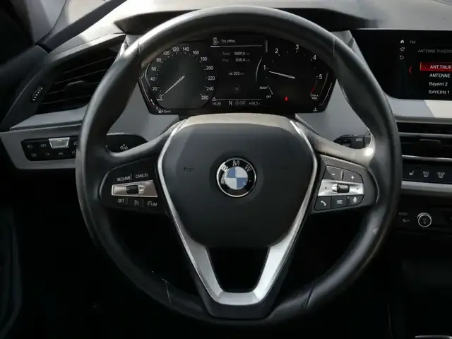 BMW 118