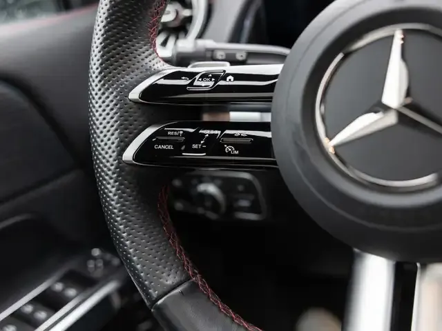 Mercedes-Benz EQB 300