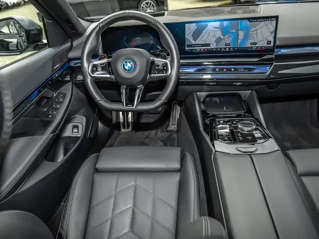 BMW 550