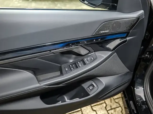BMW 550