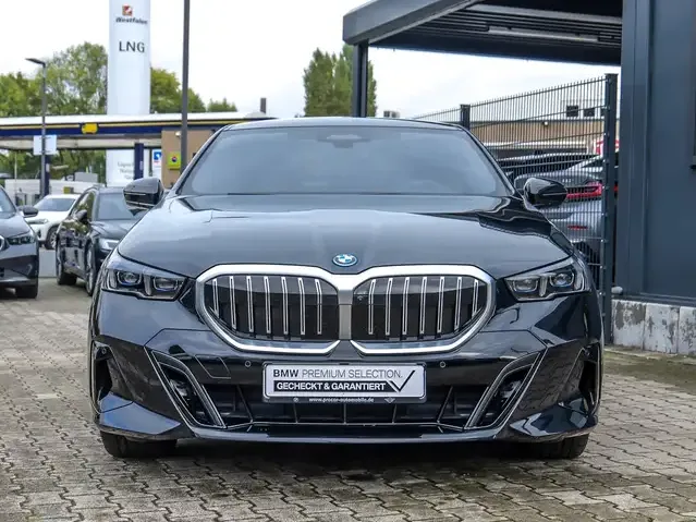 BMW 550