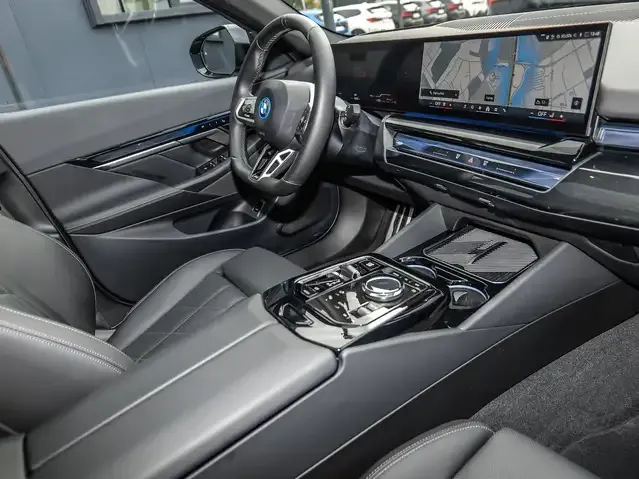 BMW 550