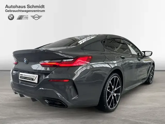 BMW M850