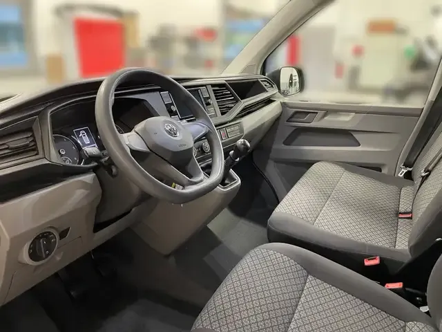 Volkswagen T6.1 Caravelle