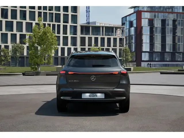 Mercedes-Benz EQA 250