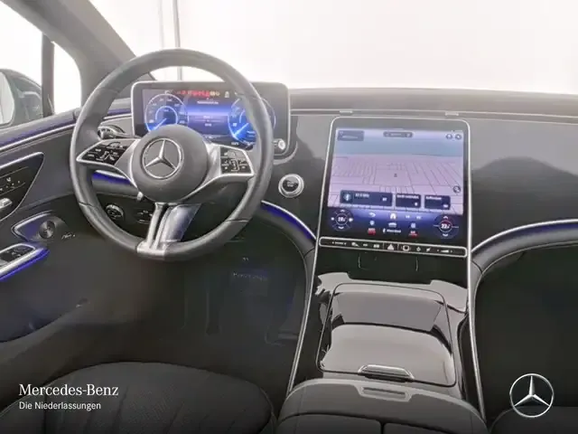 Mercedes-Benz EQE 300