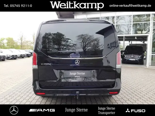 Mercedes-Benz V 250