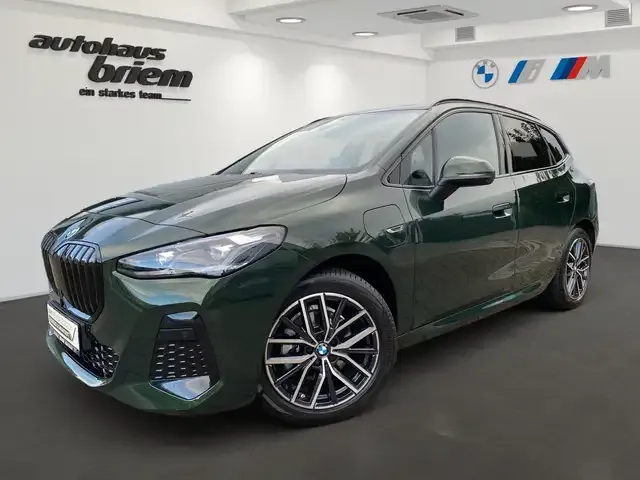 BMW 225
