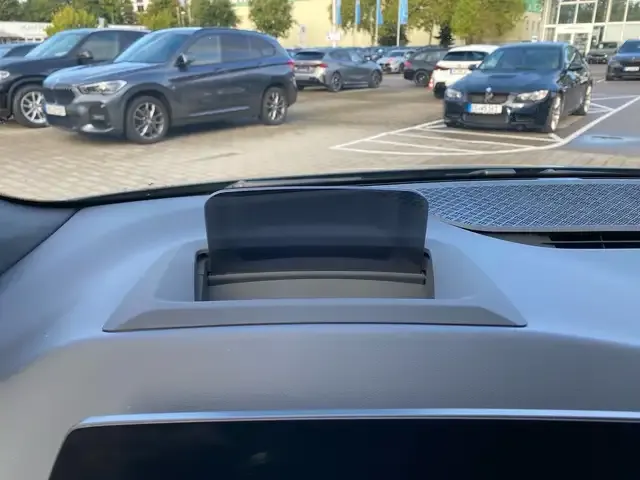 BMW 225