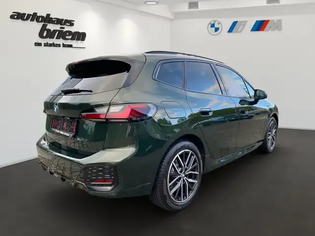 BMW 225
