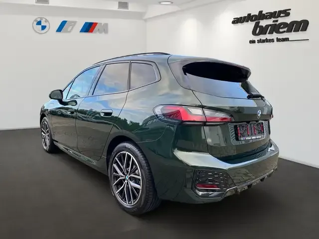 BMW 225