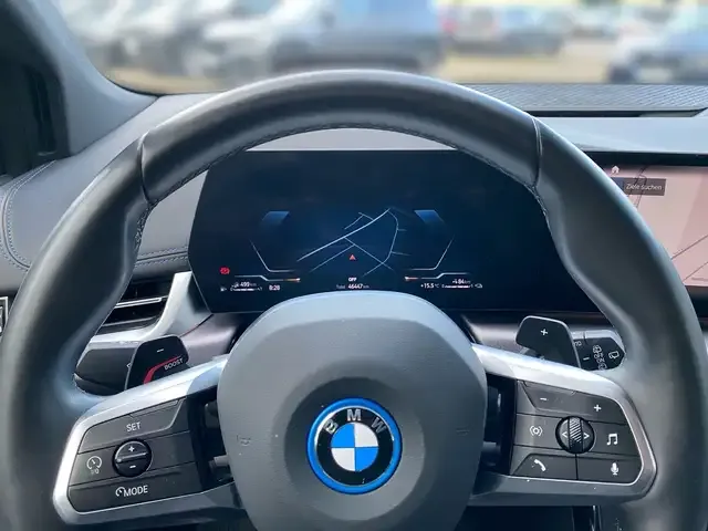BMW 225
