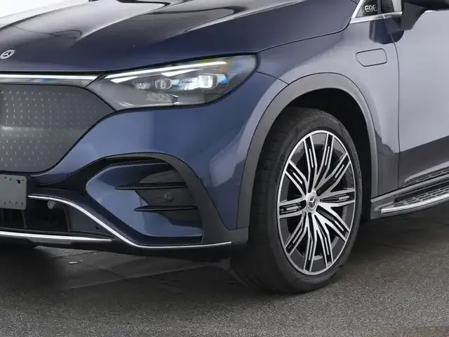 Mercedes-Benz EQE SUV