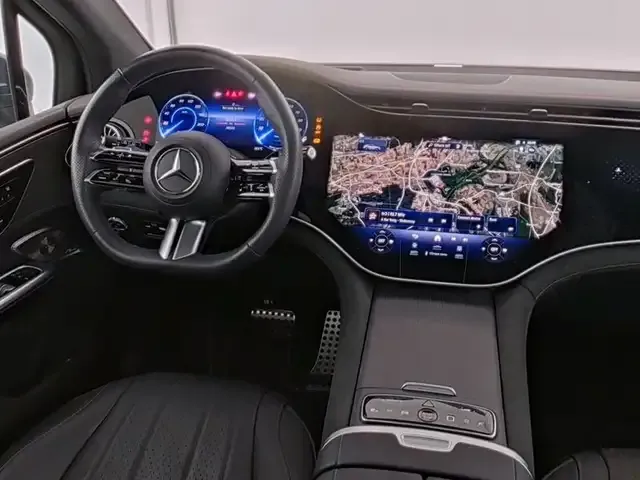 Mercedes-Benz EQE SUV