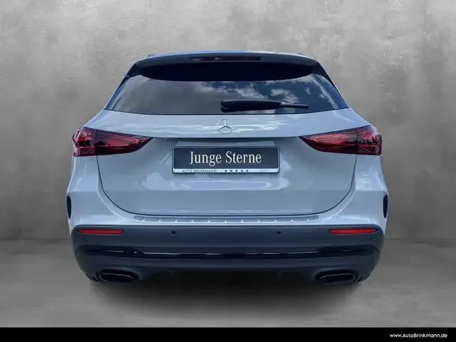 Mercedes-Benz GLA 180