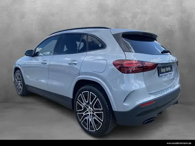 Mercedes-Benz GLA 180