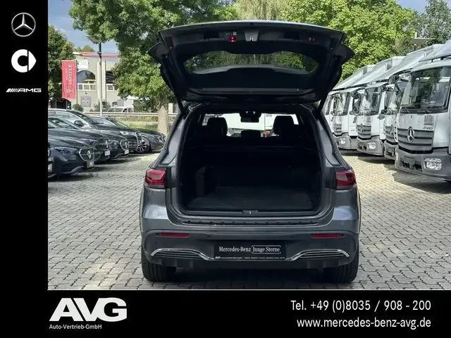 Mercedes-Benz EQB 350