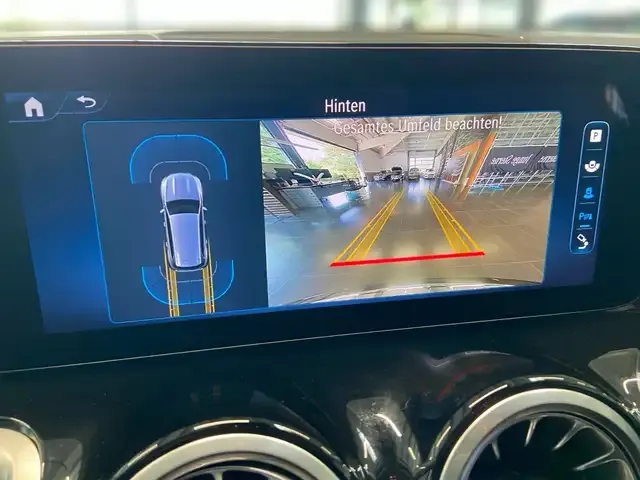 Mercedes-Benz GLB 200