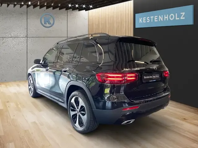 Mercedes-Benz GLB 200