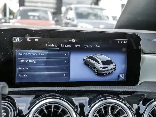 Mercedes-Benz CLA 200