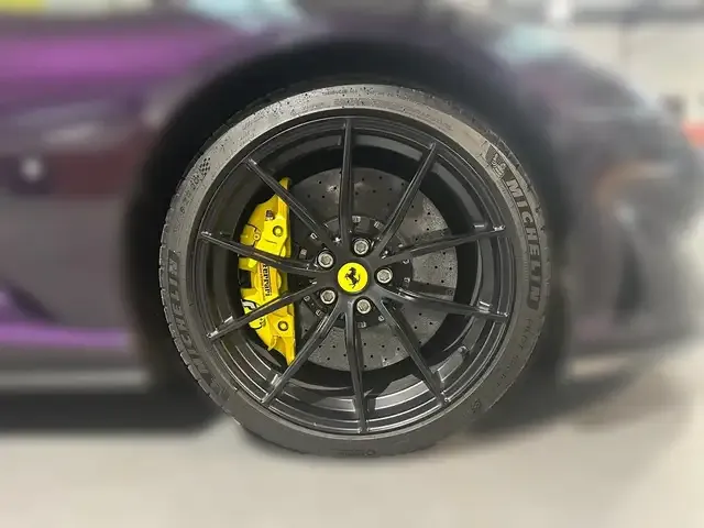 Ferrari 812