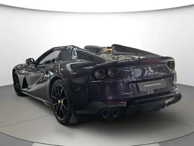 Ferrari 812