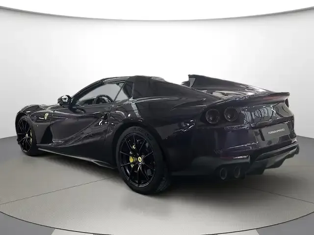 Ferrari 812