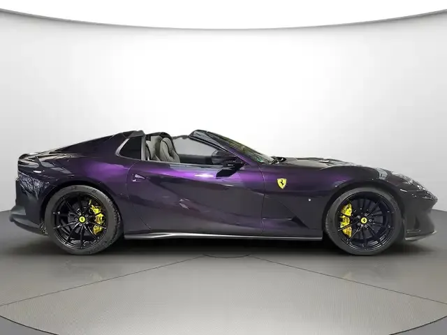 Ferrari 812
